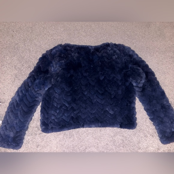 Women’s Medium Alice + Olivia Fawn Faux Fur Jacket Indigo Collarless Luxe Coat - Picture 3 of 7